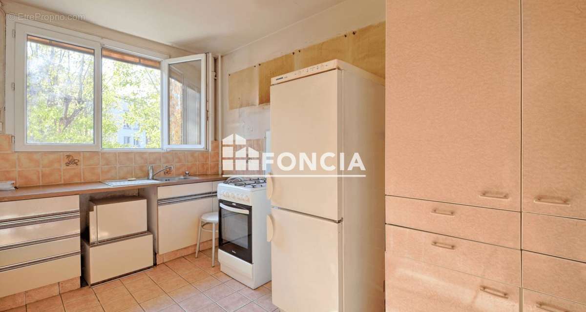 Appartement à MONTROUGE