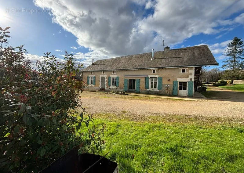 Maison à CEAUX-EN-COUHE