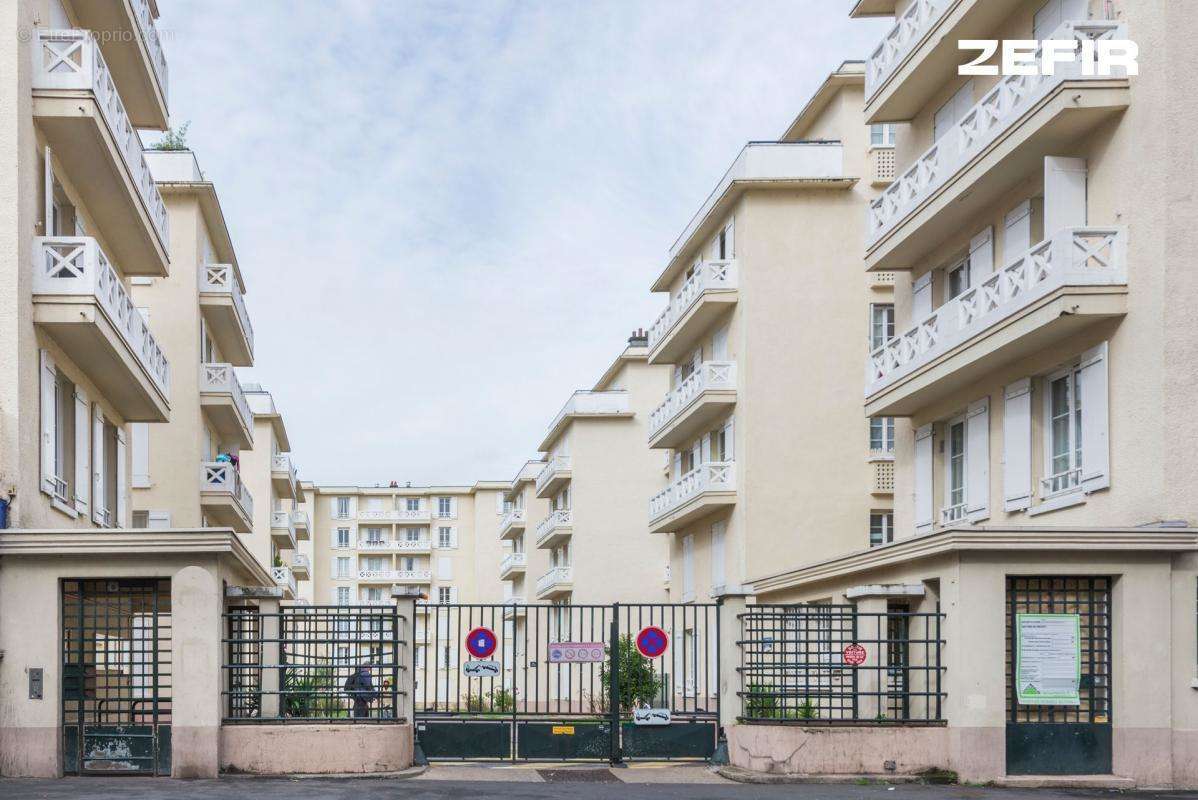 Appartement à COLOMBES