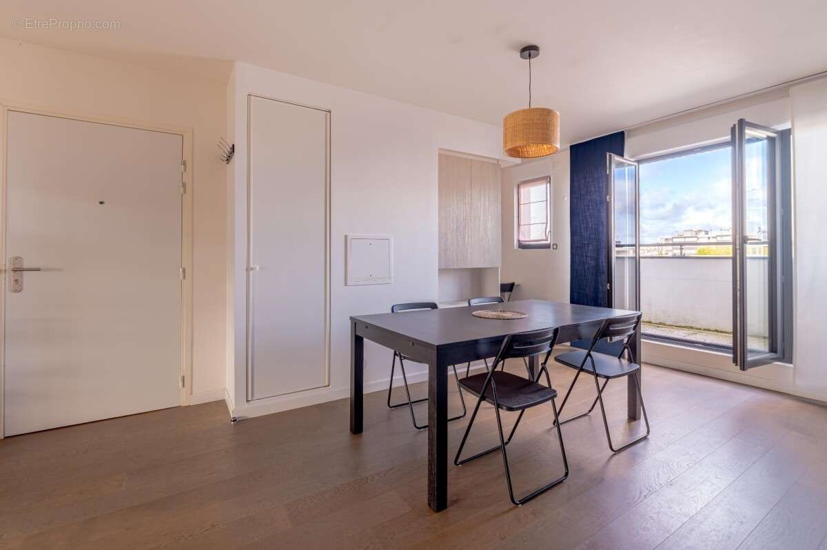 Appartement à MONTROUGE