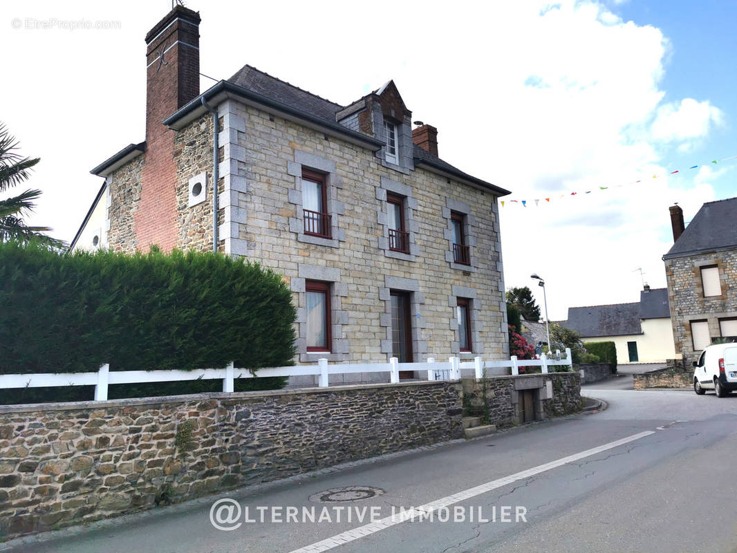 Maison à CHATEAUBOURG