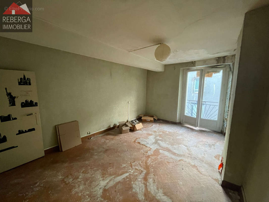 Appartement à LABRUGUIERE