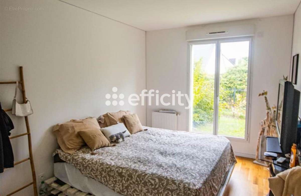 Appartement à SAINT-CYR-SUR-LOIRE