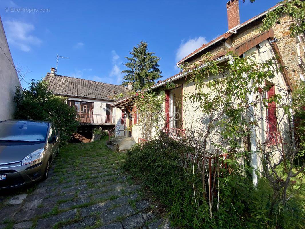 Maison à VIGNEUX-SUR-SEINE