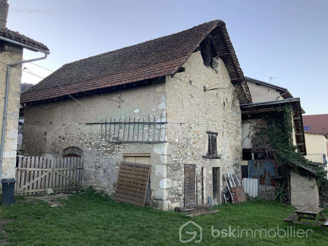 Maison à CHAPAREILLAN