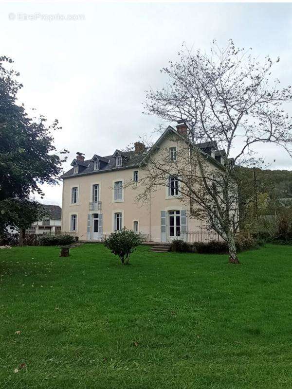 Maison à LOURDES