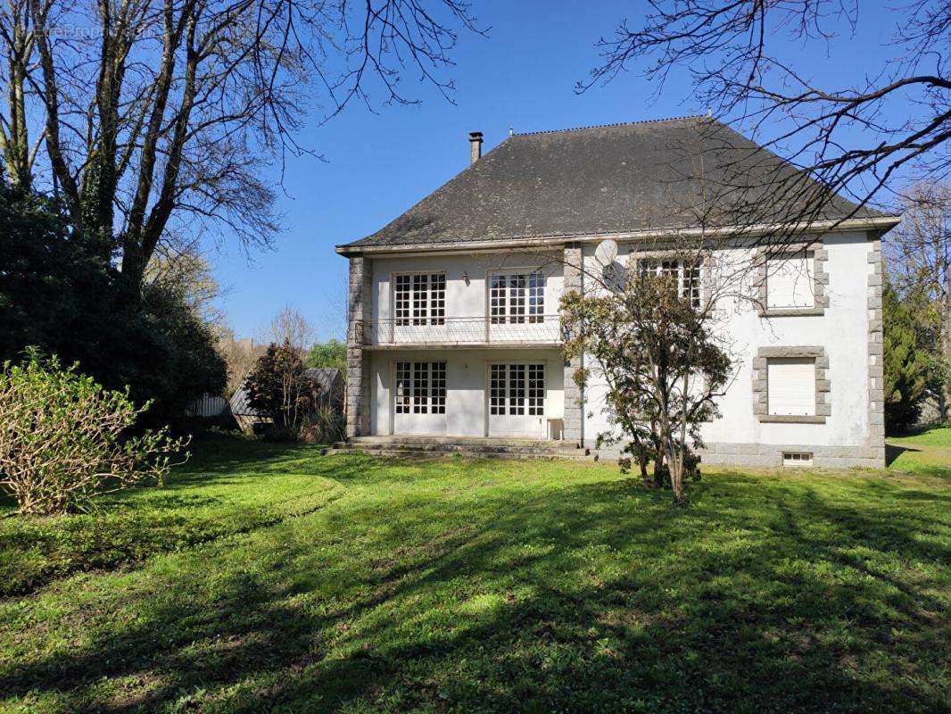 Maison à GUEMENE-SUR-SCORFF