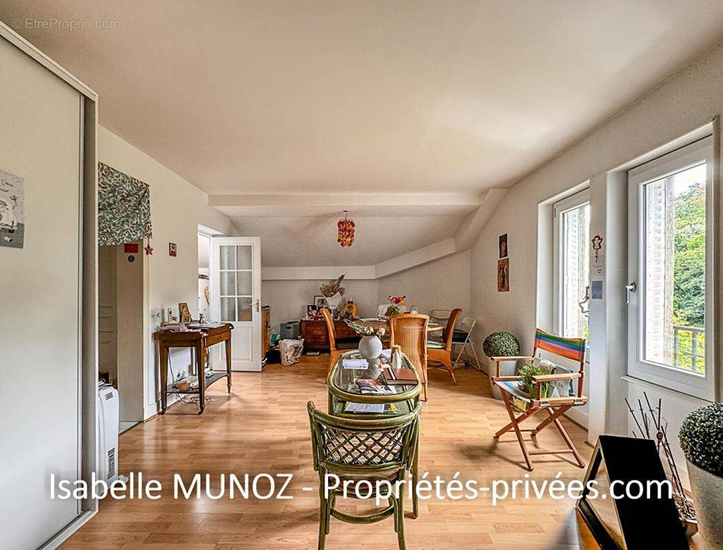 Appartement à CHAMALIERES