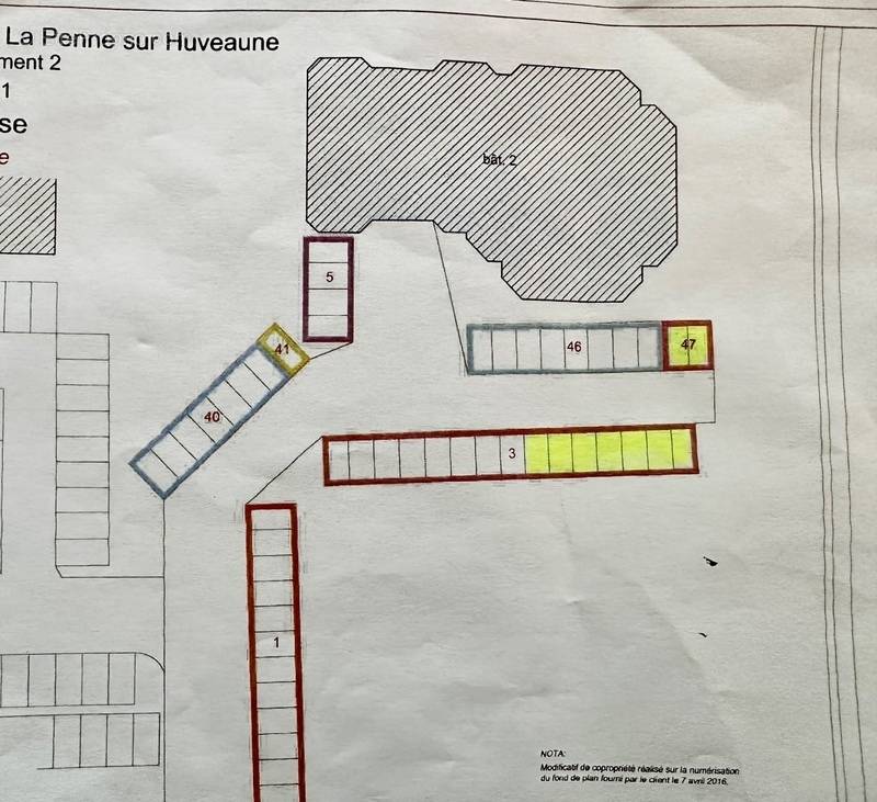 Parking à LA PENNE-SUR-HUVEAUNE