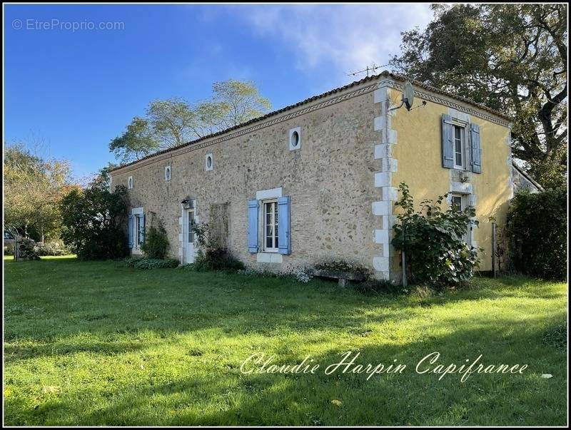 Maison à LA FERRIERE-EN-PARTHENAY