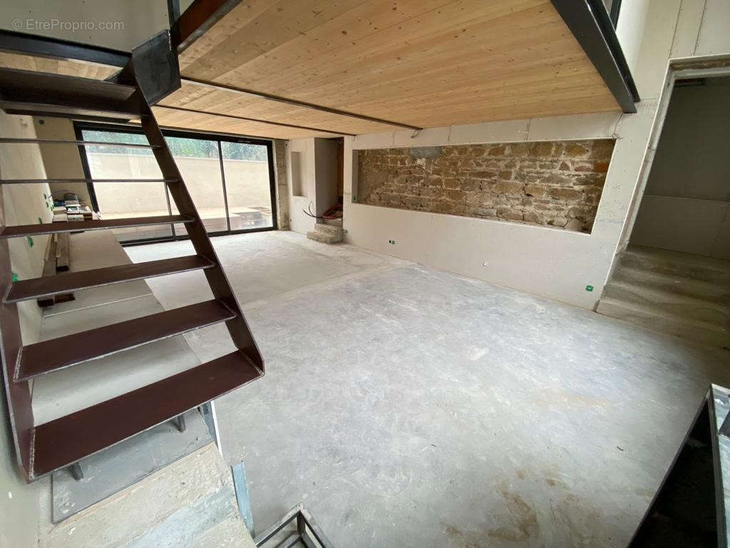 Appartement à FRANCHEVILLE