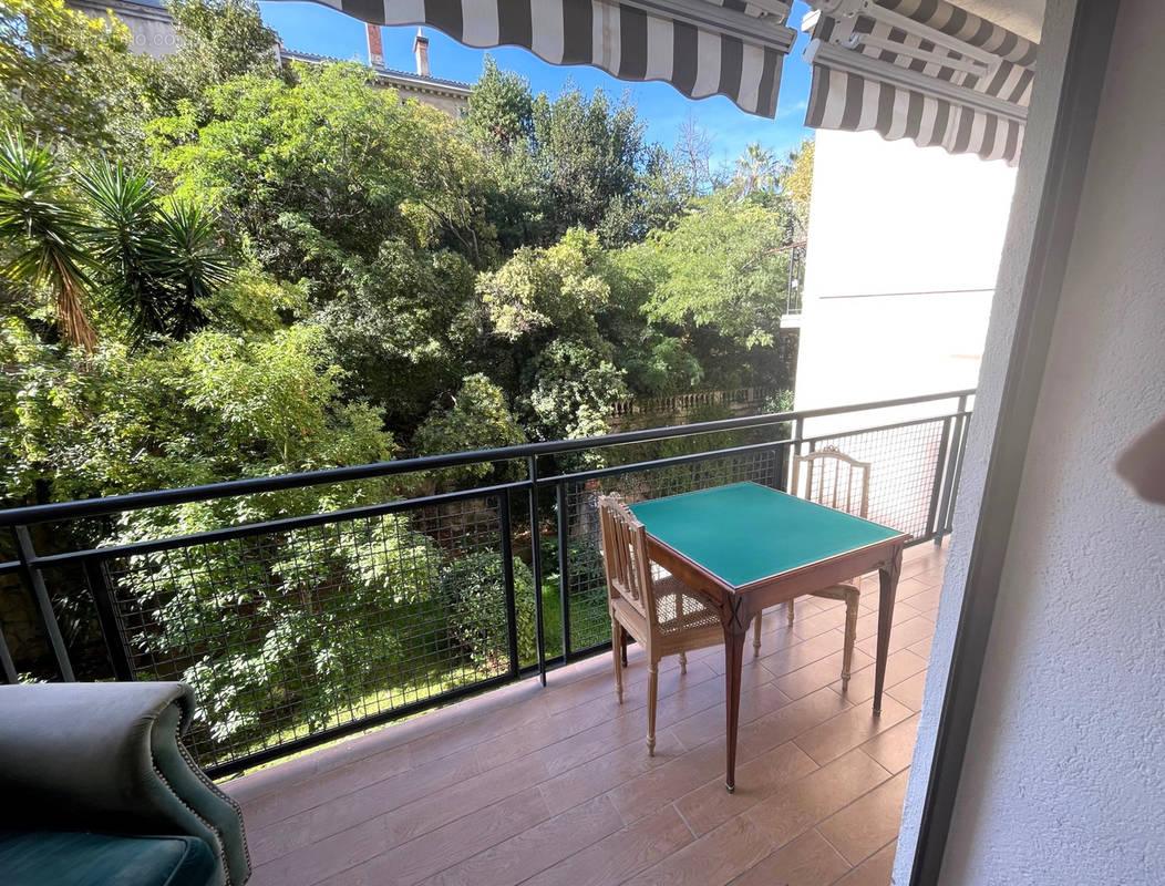 Appartement à MARSEILLE-8E