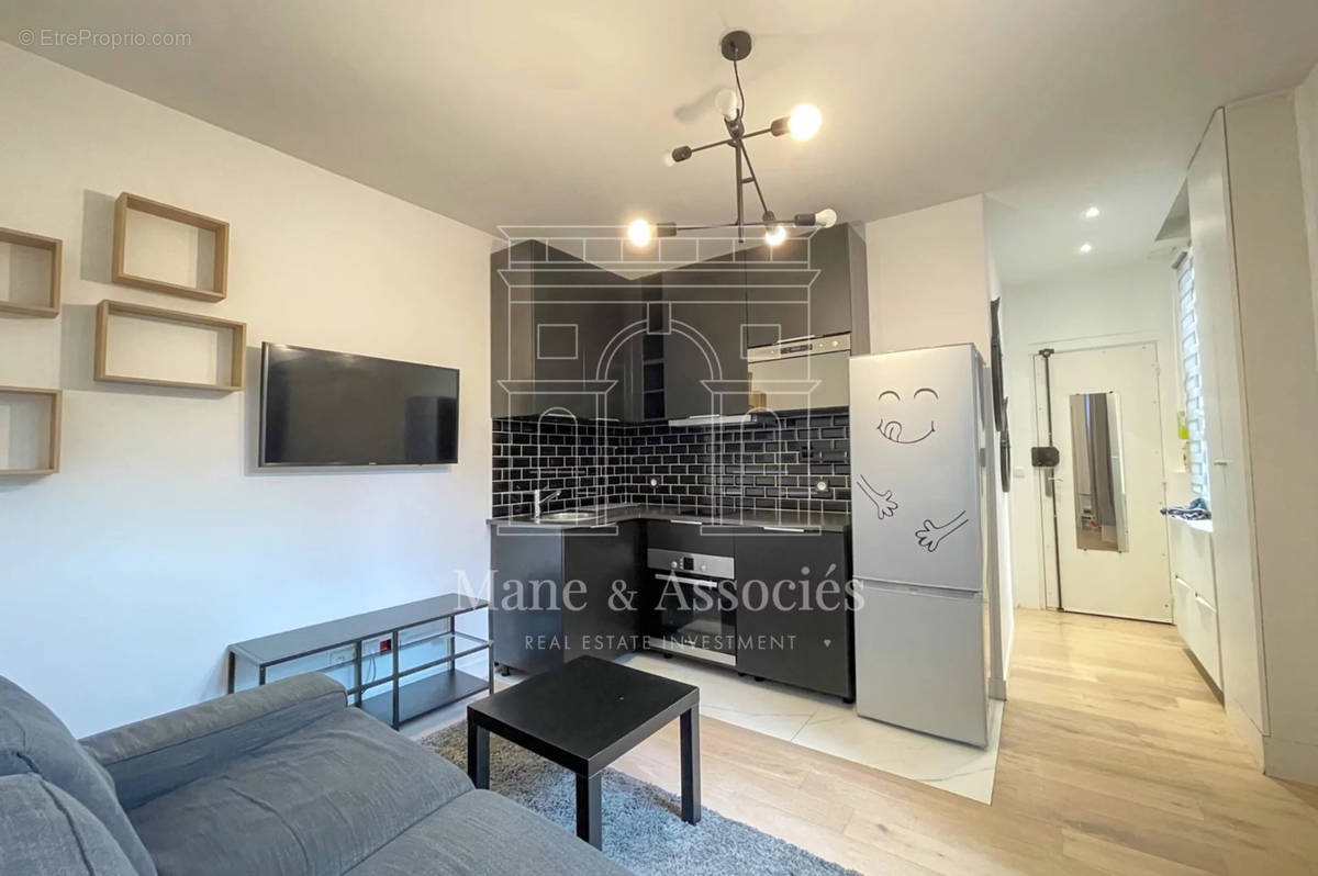 Appartement à COURBEVOIE