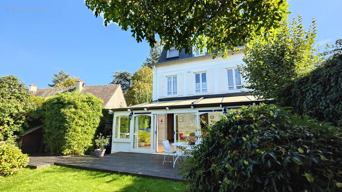 Maison à MONTFORT-L&#039;AMAURY