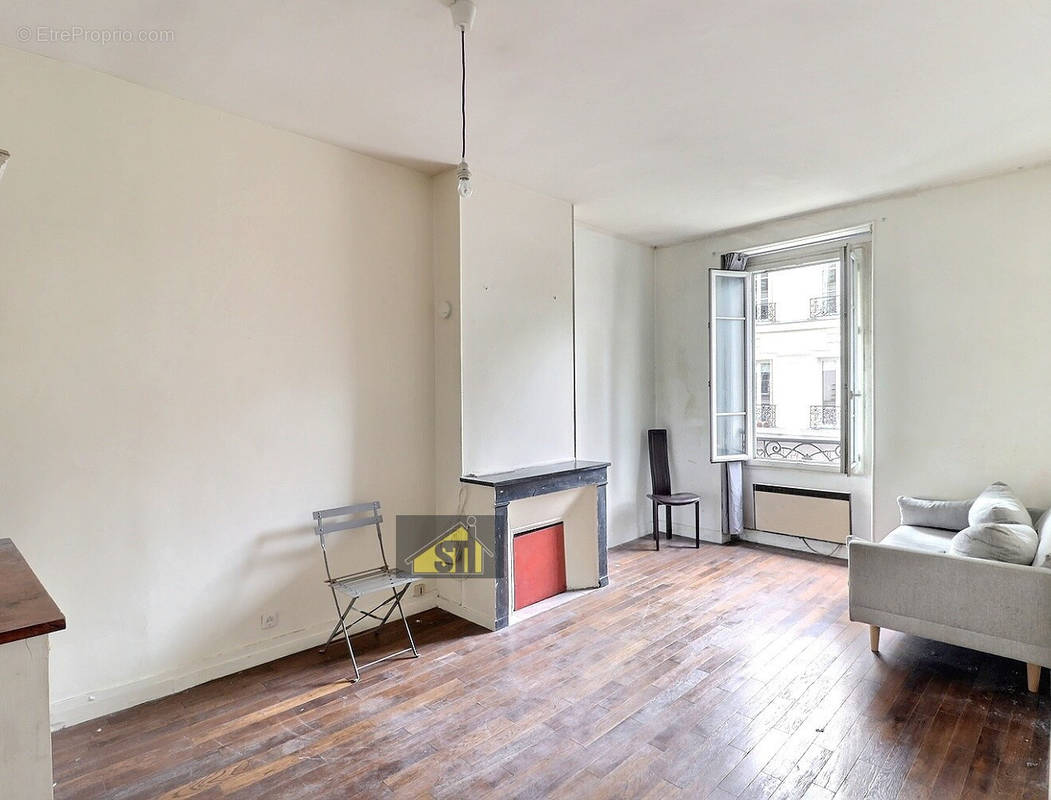 Appartement à PARIS-14E