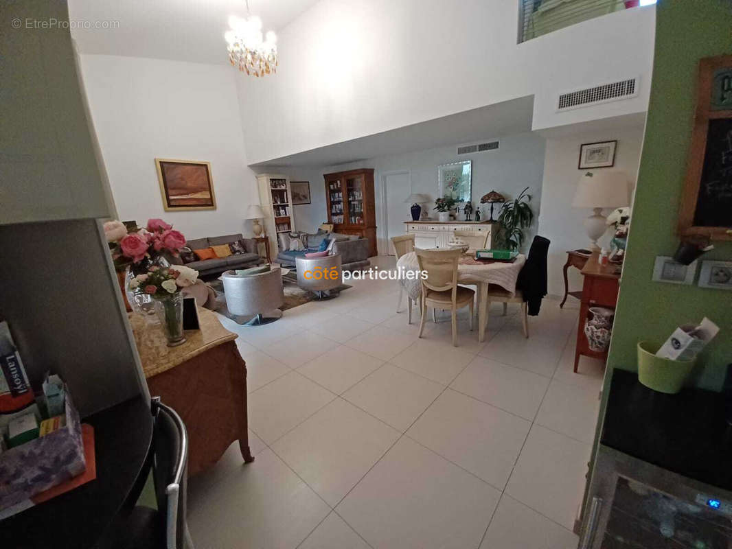 Appartement à HYERES