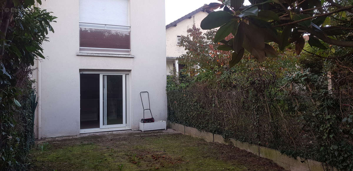 Appartement à NEUILLY-PLAISANCE