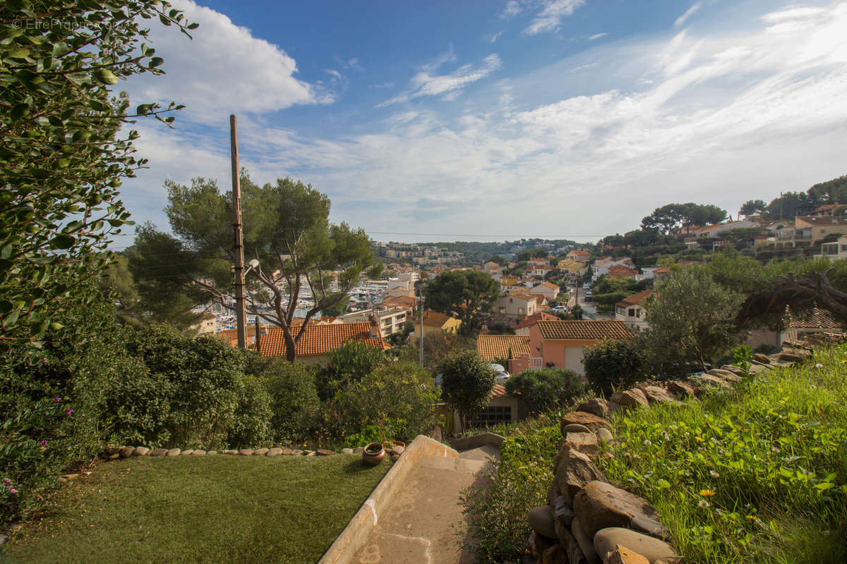 Maison à SAINT-MANDRIER-SUR-MER