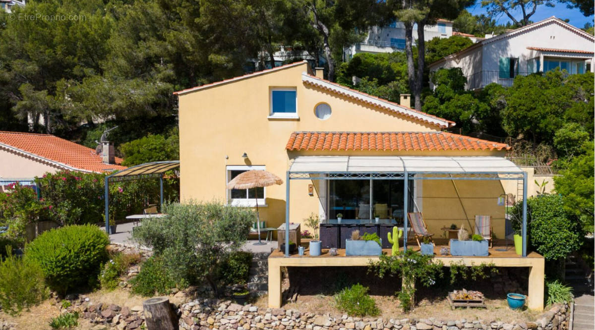 Maison à SAINT-MANDRIER-SUR-MER