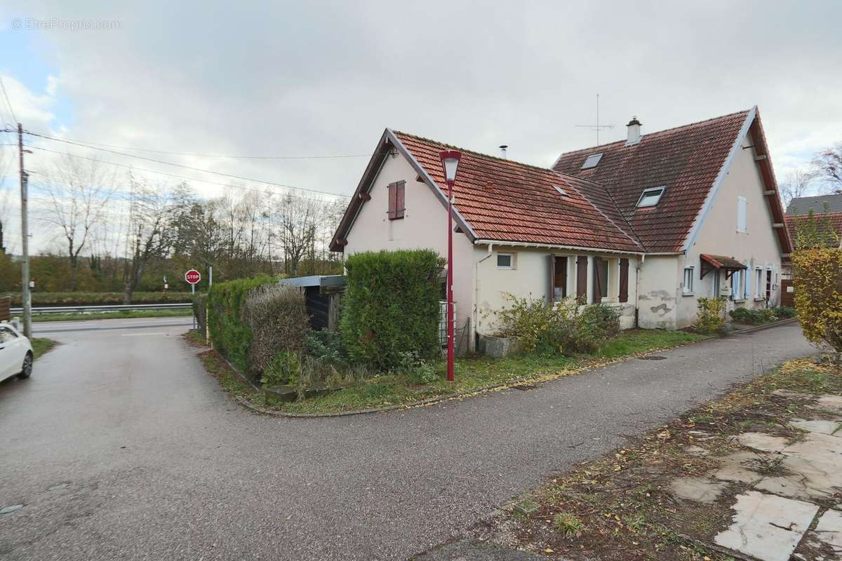 Maison à EINVILLE-AU-JARD