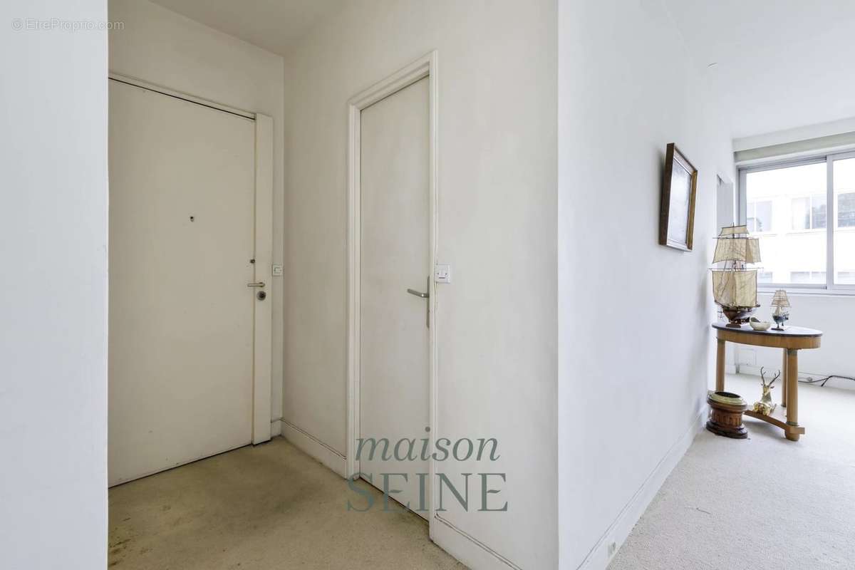 Appartement à NEUILLY-SUR-SEINE