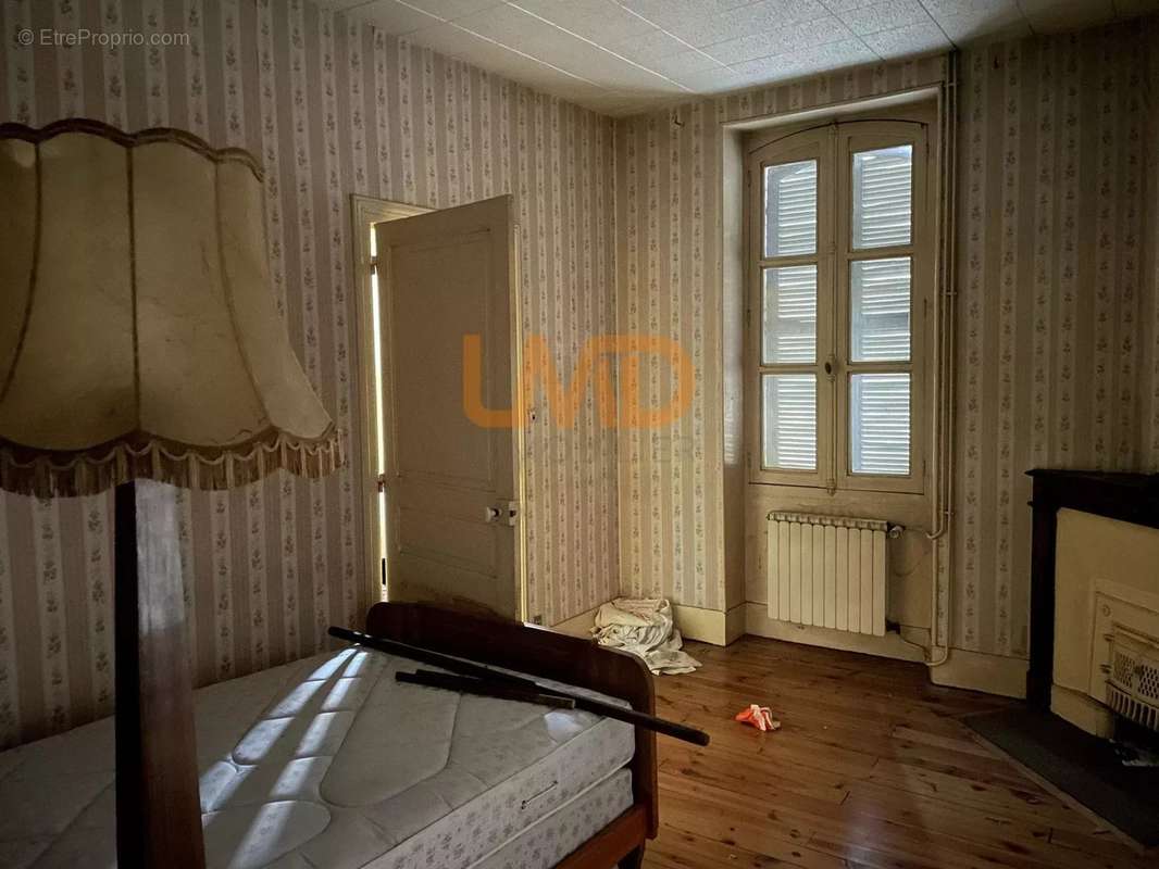 Appartement à DECAZEVILLE