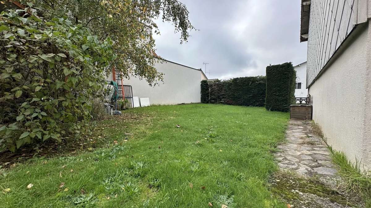 Maison à LES HERBIERS