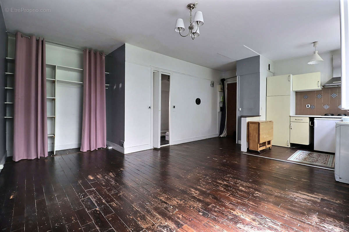 Appartement à AUBERVILLIERS