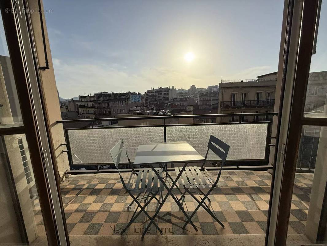 Appartement à MARSEILLE-6E