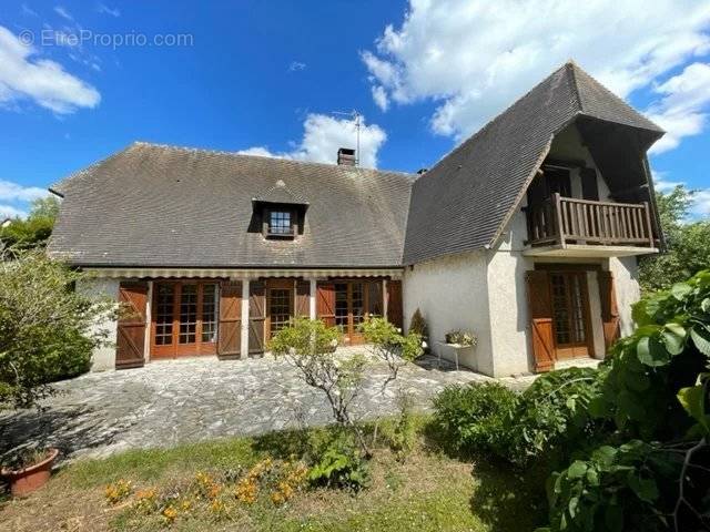 Maison à FONTAINE-HEUDEBOURG