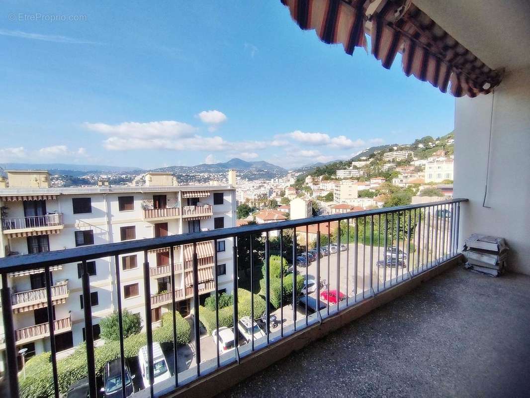   - Appartement à NICE