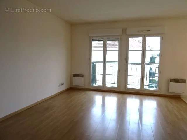 Appartement à MORANGIS