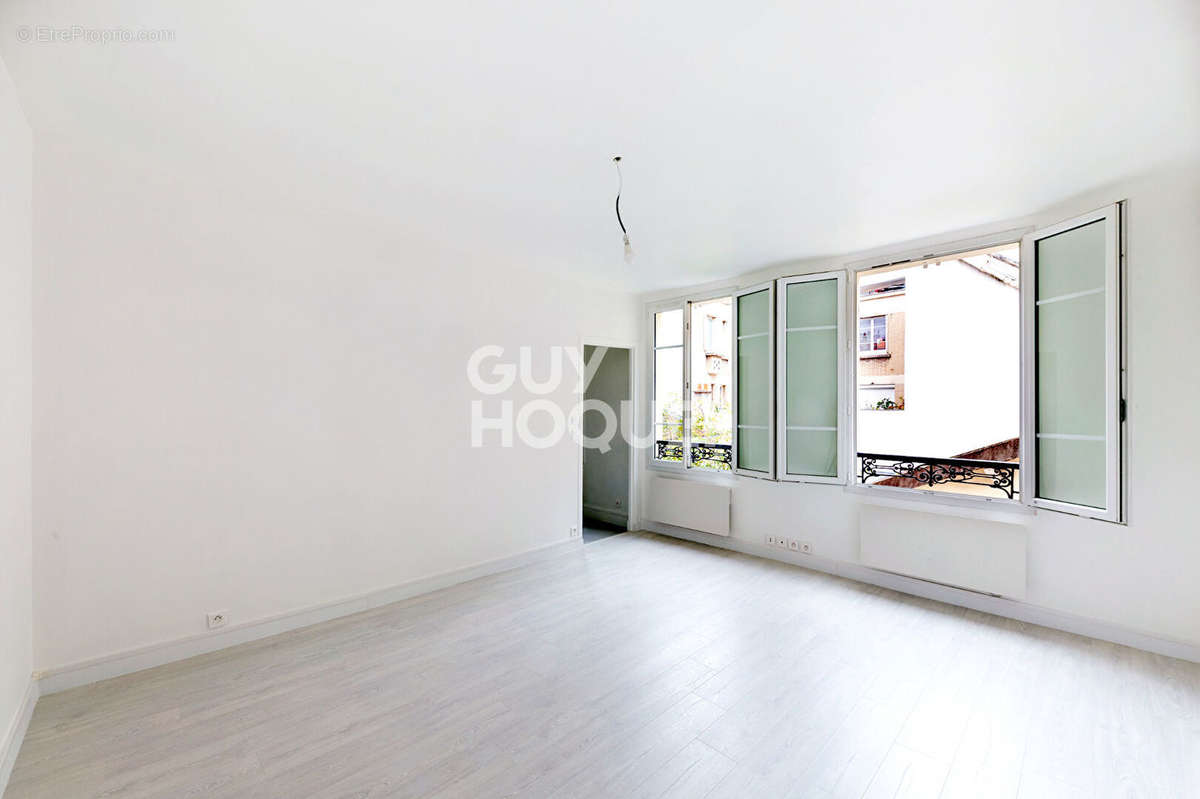 Appartement à PARIS-15E