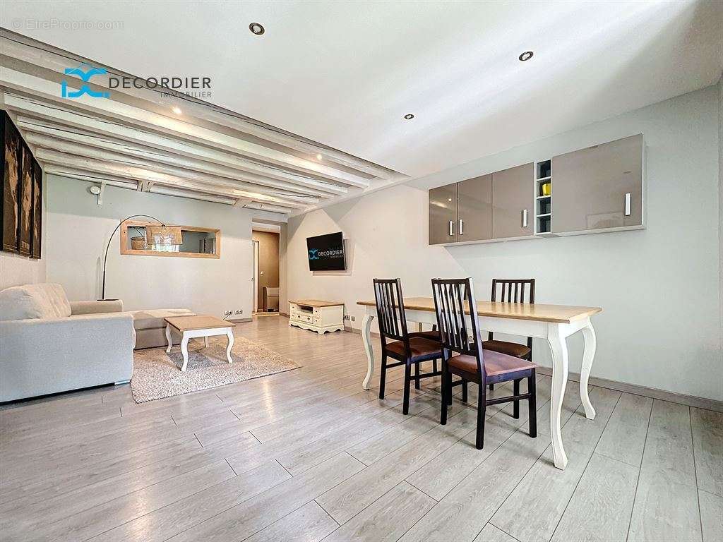 Appartement à EVIAN-LES-BAINS