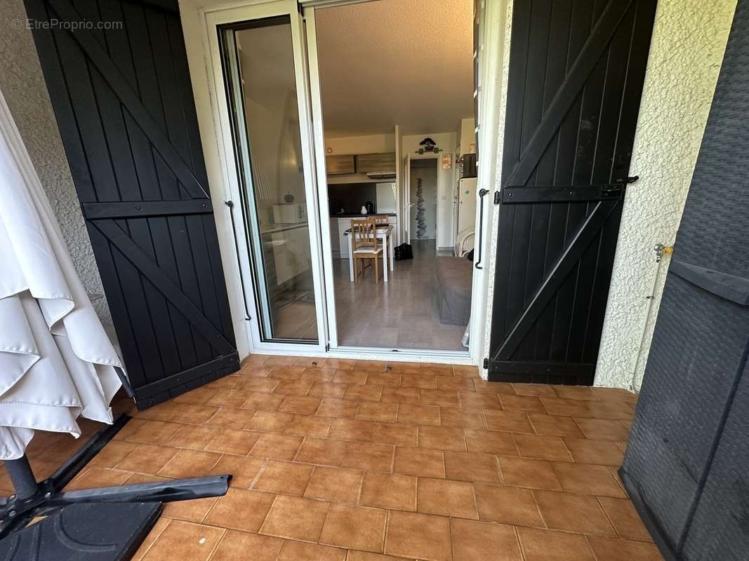 Appartement à SAINT-CYR-SUR-MER