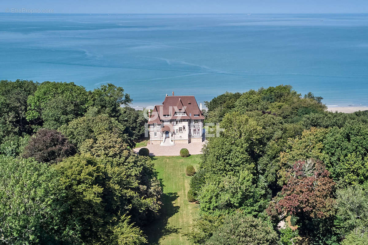 Maison à TROUVILLE-SUR-MER