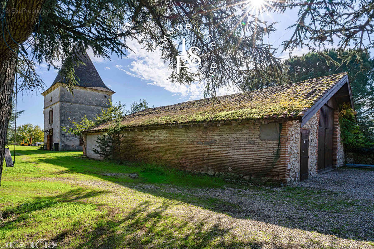 Maison à SAINTE-LIVRADE-SUR-LOT