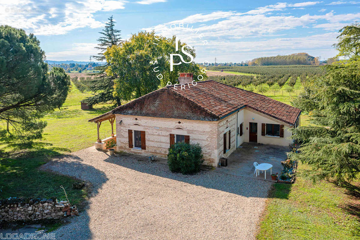 Maison à SAINTE-LIVRADE-SUR-LOT