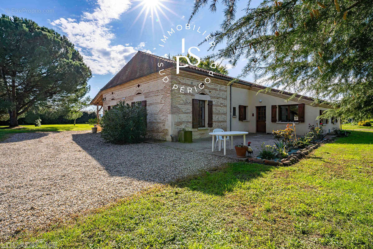 Maison à SAINTE-LIVRADE-SUR-LOT