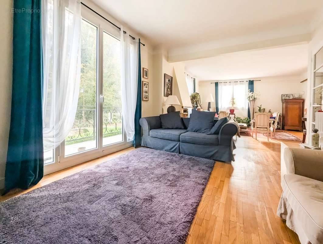 Appartement à VELIZY-VILLACOUBLAY