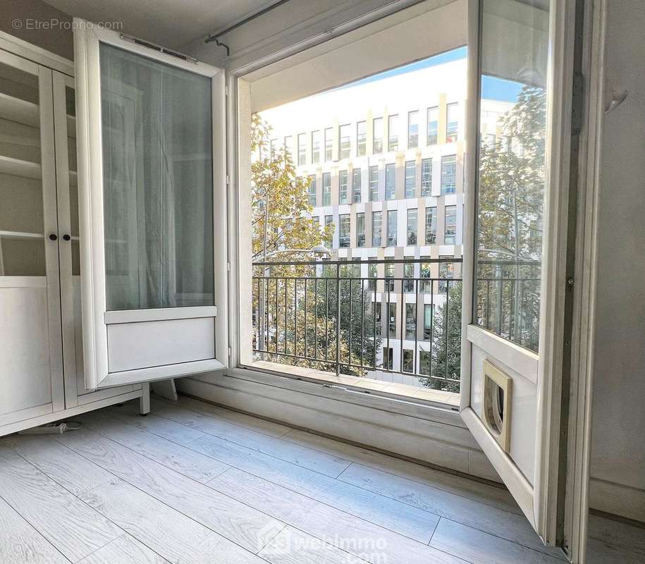 Balcon - Appartement à MONTROUGE