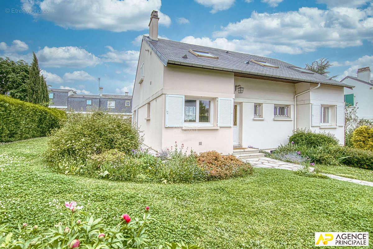 Maison à CHAMBOURCY