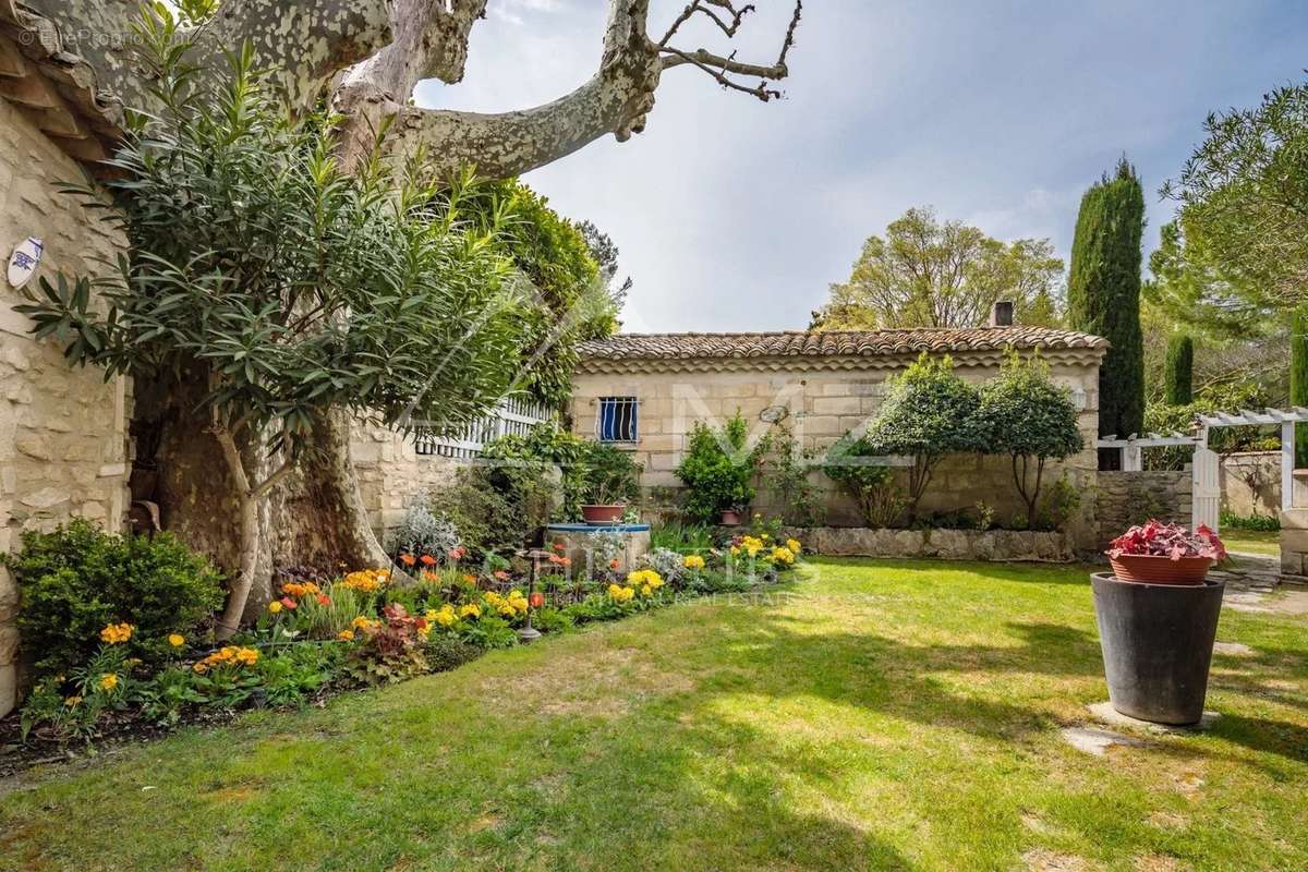 Maison à SAINT-REMY-DE-PROVENCE