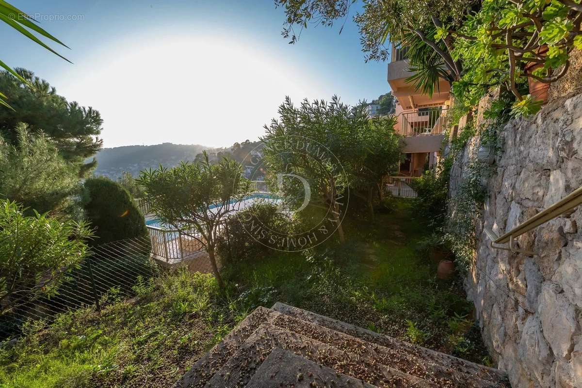 Appartement à VILLEFRANCHE-SUR-MER