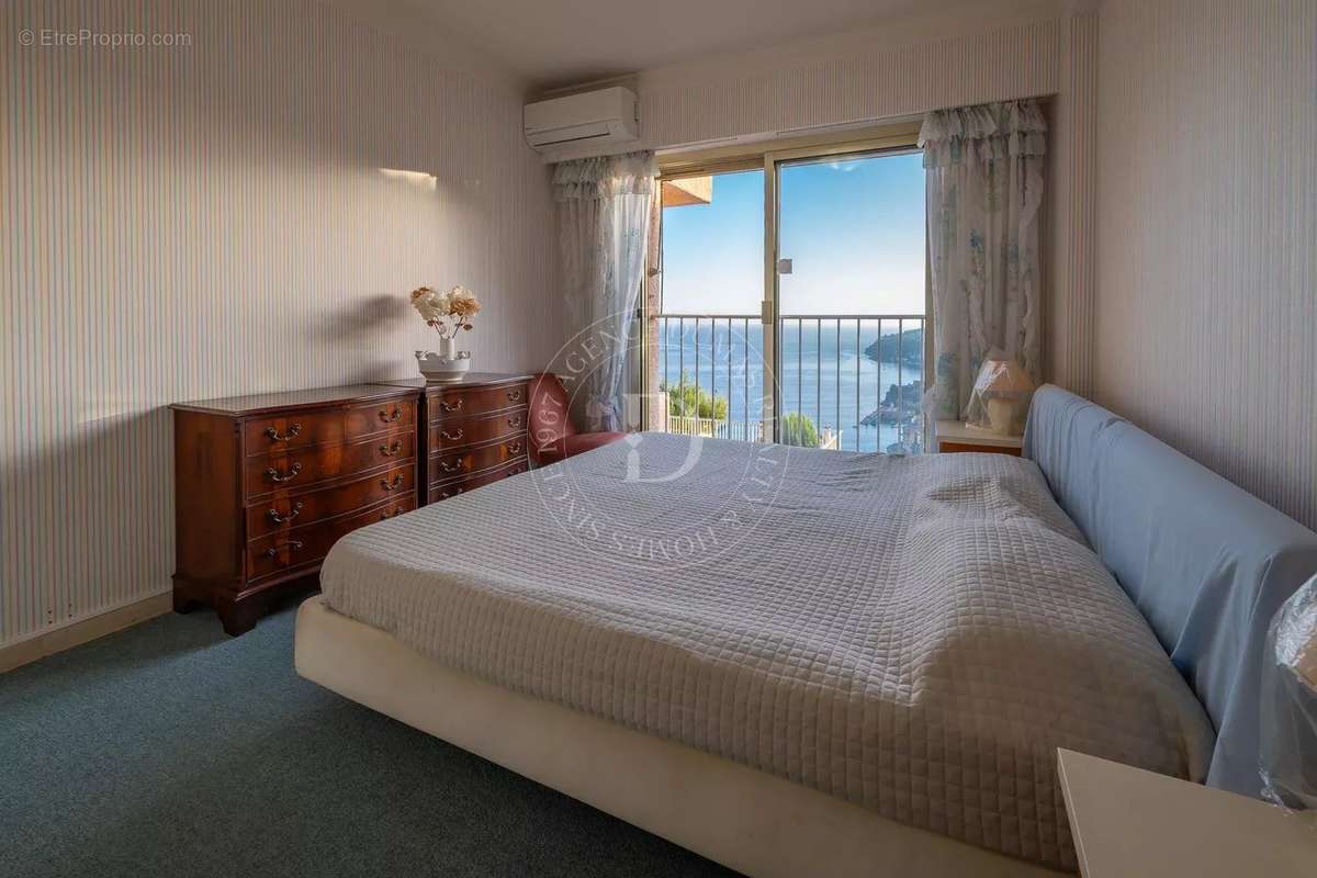 Appartement à VILLEFRANCHE-SUR-MER