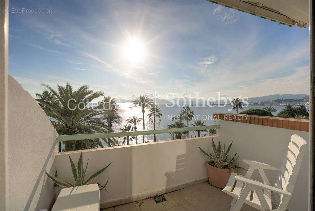 Appartement à CANNES