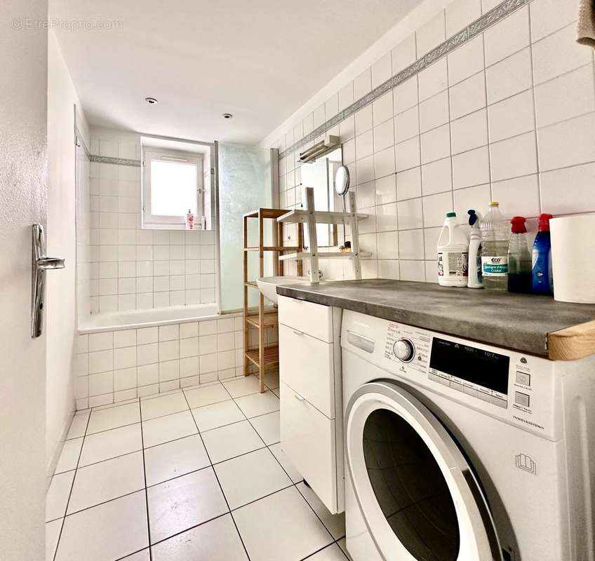 Appartement à PARIS-3E