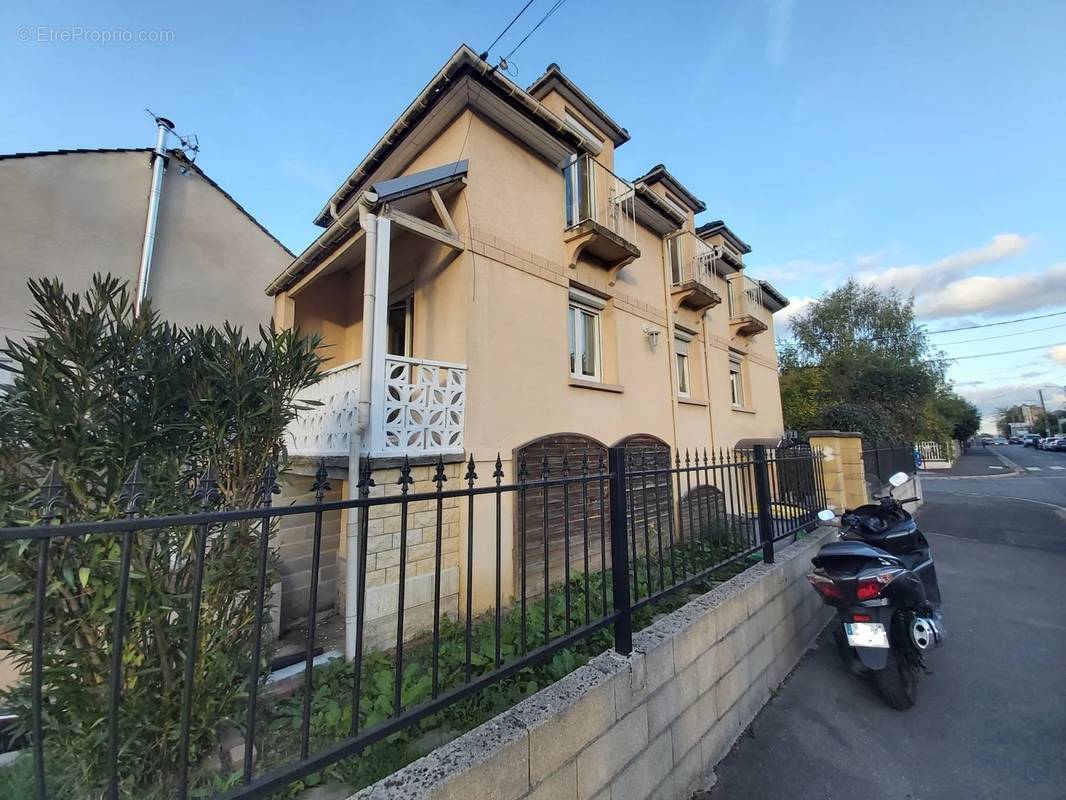 Maison à CHELLES