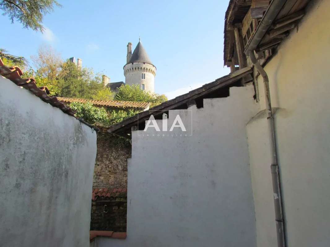 Maison à VERTEUIL-SUR-CHARENTE