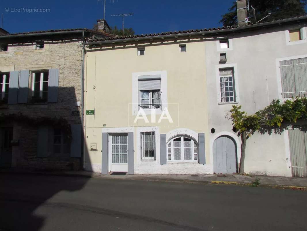 Maison à VERTEUIL-SUR-CHARENTE